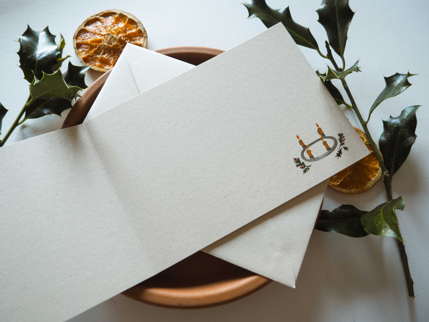 Kerstkaart met envelop | Percey haalt de boom op